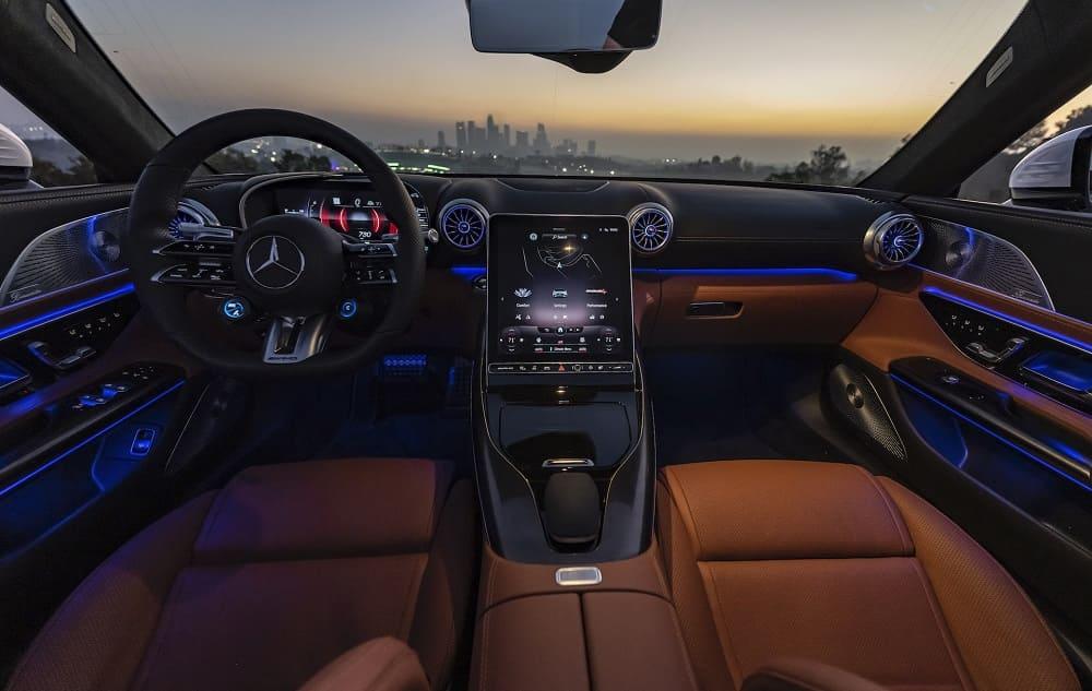 интерьер Mercedes-Benz AMG SL 55