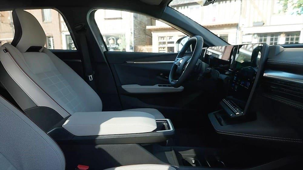 интерьер Megane E-TECH Electric