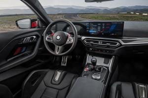 интерьер BMW M2 второго поколения