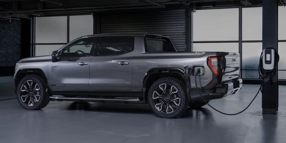 2024 GMC SIERRA EV Denali 
