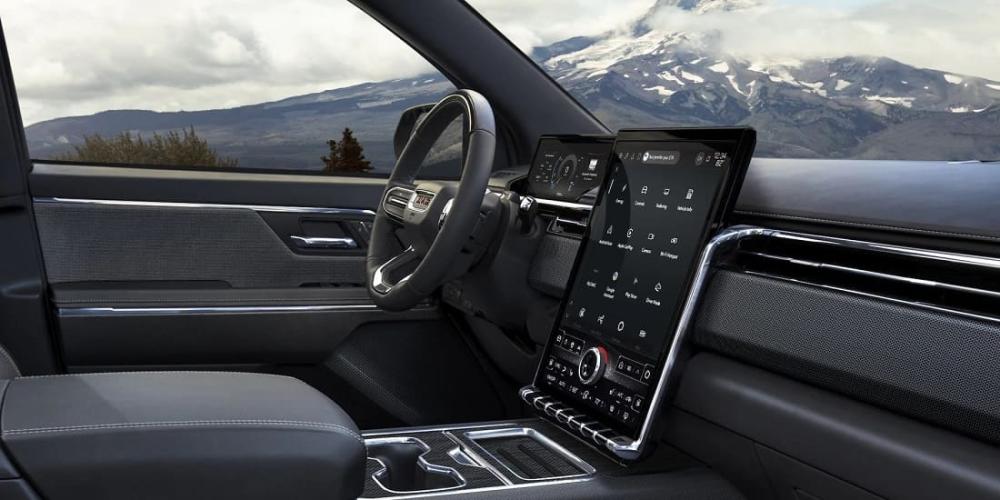 Интерьер GMC SIERRA EV Denali