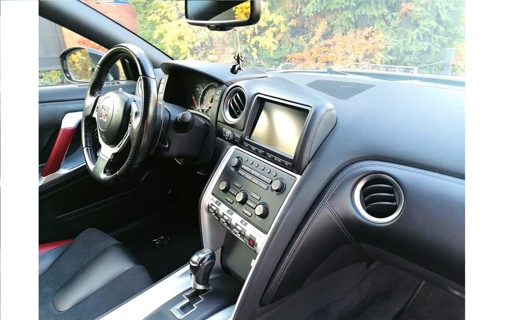 торпедо Nissan GT-R