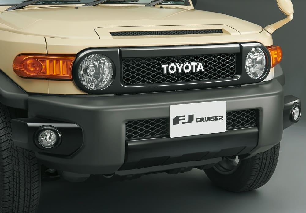 В России продают новые Toyota FJ Cruiser