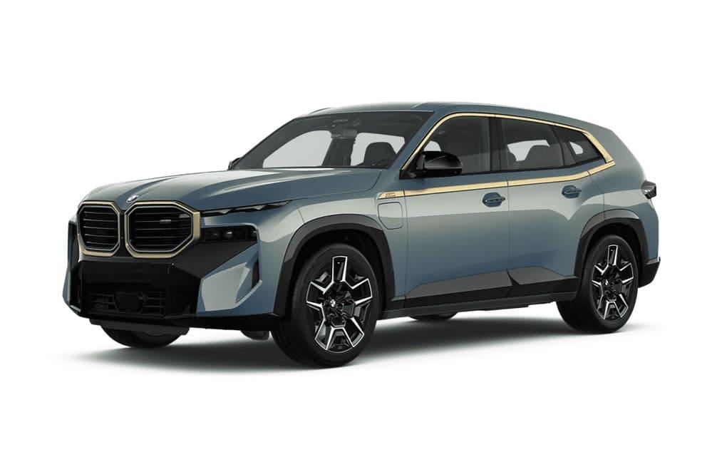 Мощный гибридный внедорожник BMW XM в продаже в 2023 году