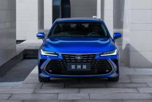 В России начали продавать Toyota Camry XL из Китая