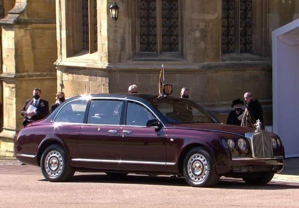 Bentley State Limousine