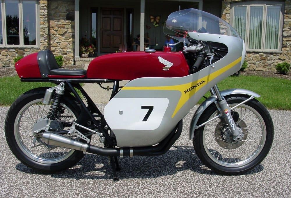 фото Honda RC166