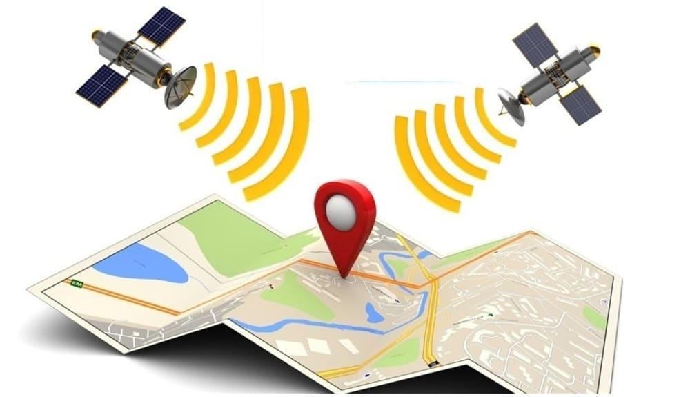 GPS-терминал обрабатывает сигналы и отправляет