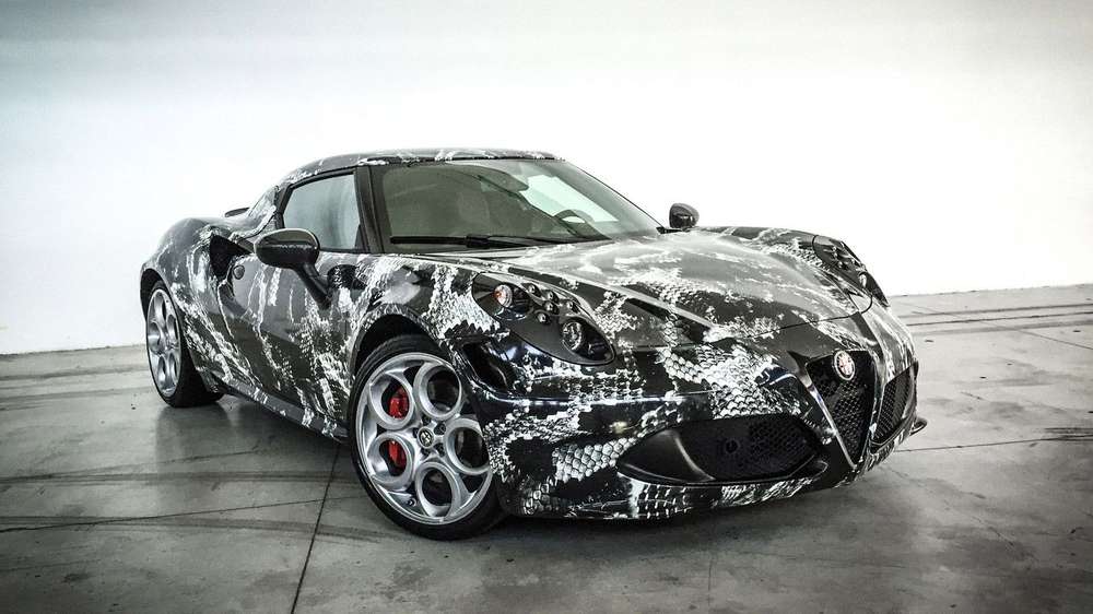 Alfa Romeo 4C получила дизайн в стиле… футбольных бутс