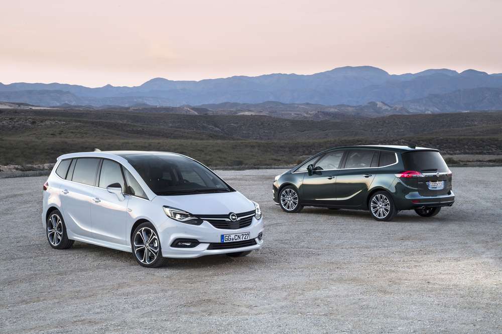 Компания Opel представила обновлённую модификацию компактвэна Zafira Tourer
