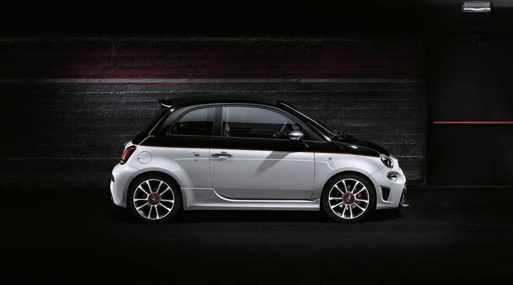 Состоялось официальное представление обновлённого хот-хэтча Abarth 595
