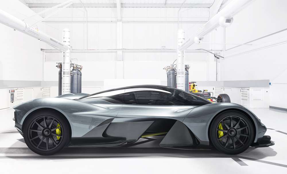 Компании Aston Martin и Red Bull представили прототип совместного гиперкара