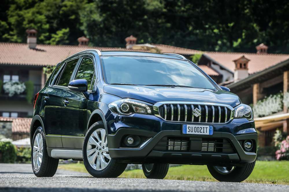 Компания Suzuki официально рассекретила обновлённую модификацию кроссовера Suzuki SX4 S-Cross