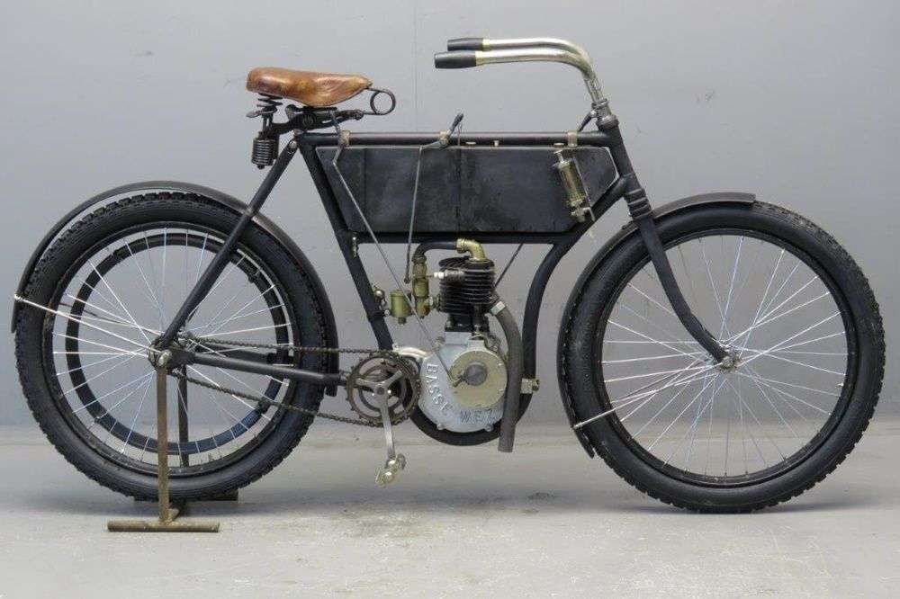 Старинный мотоцикл Basse Wez 1903 года