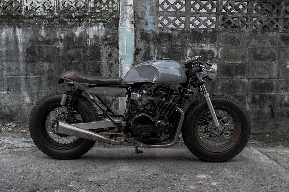 Half Caste Creations: брэт-кастом Honda CBX750F Blue Dolphin