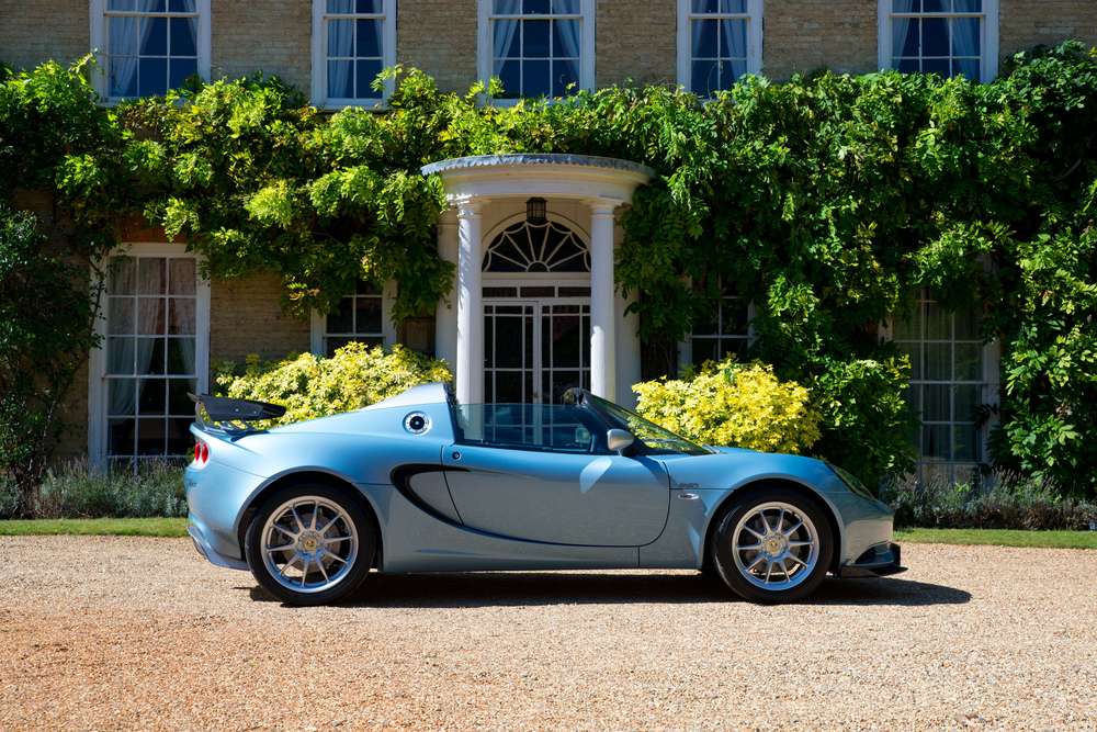 Lotus представил самый лёгкий и динамичный «гражданский» Elise