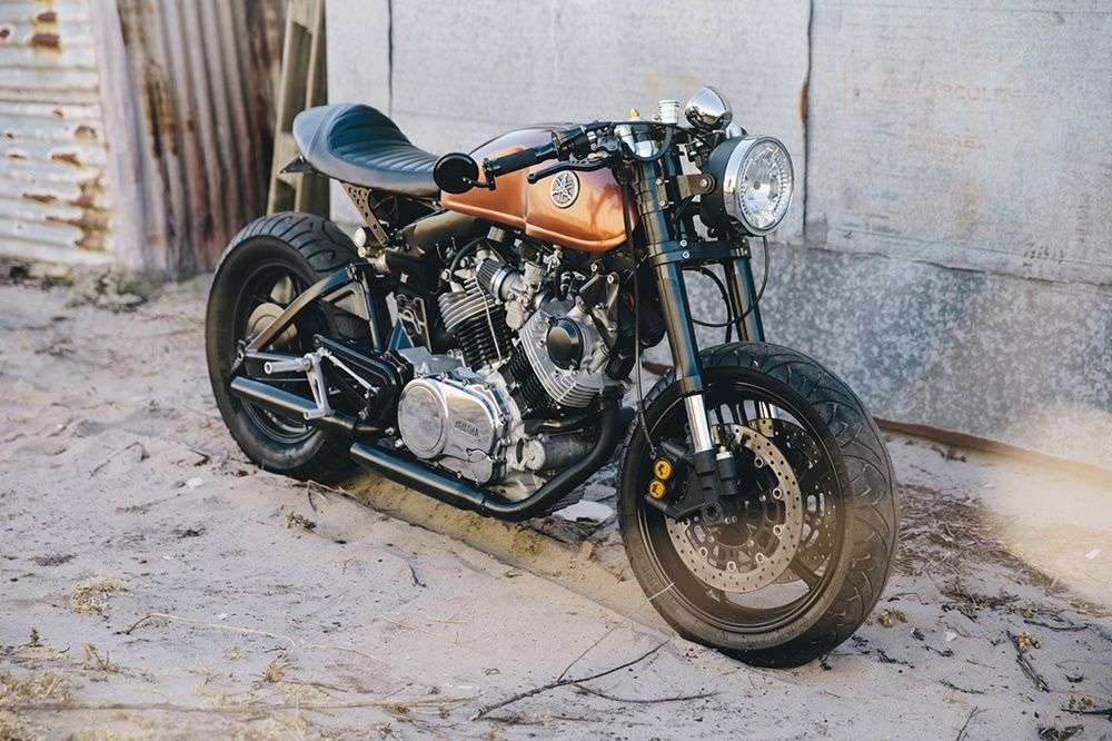 Sol Invictus Motorcycle Co: кафе рейсер Yamaha XV1000