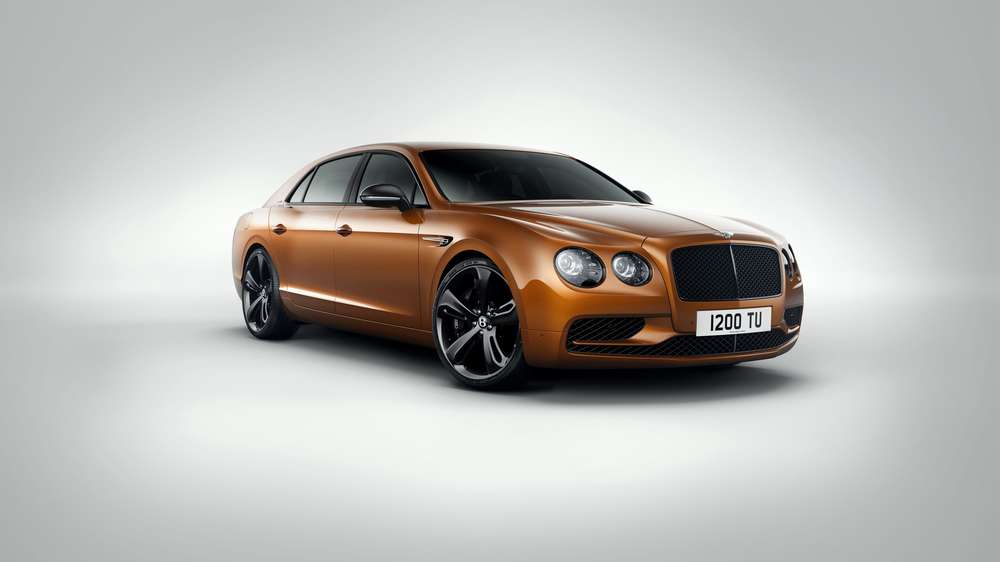 Компания Bentley показала самый быстрый седан в своей истории