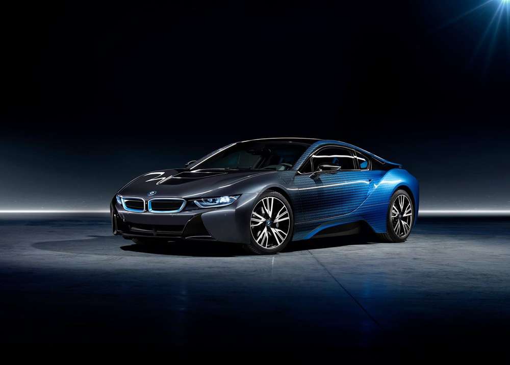 На Парижском автосалоне представлены концепт-кары BMW i3 и i8 CrossFade