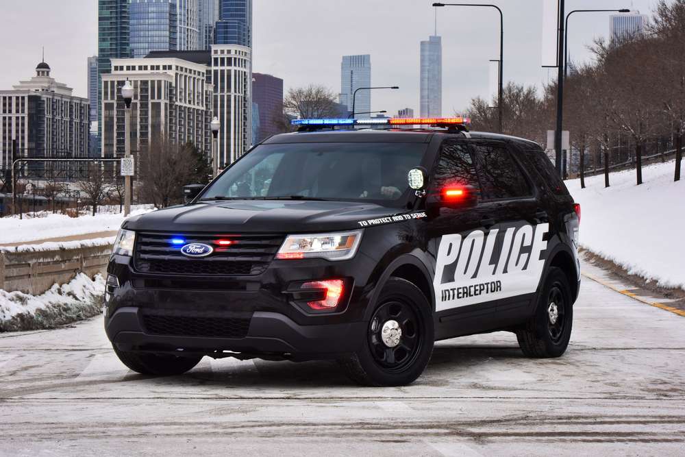 Внедорожник Ford Police Interceptor оснастили скрытыми «мигалками»