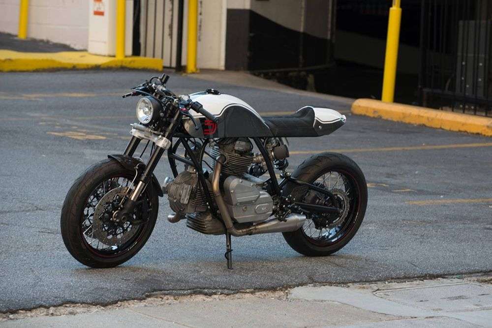 Fuller Moto: Кафе рейсер Ducati 860 Cavallo Nero