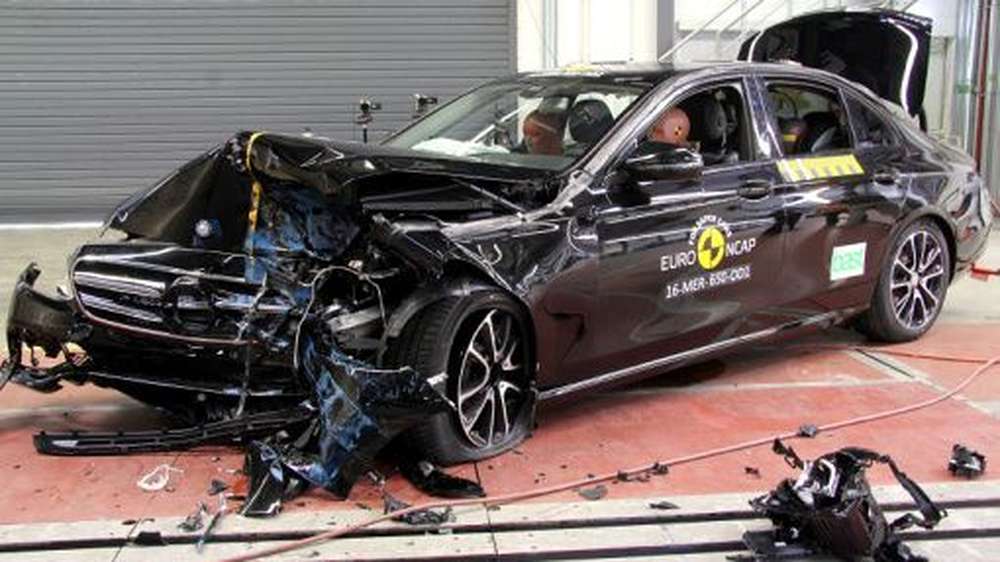 Седан Mercedes-Benz E-Class получил максимальный рейтинг безопасности Euro NCAP