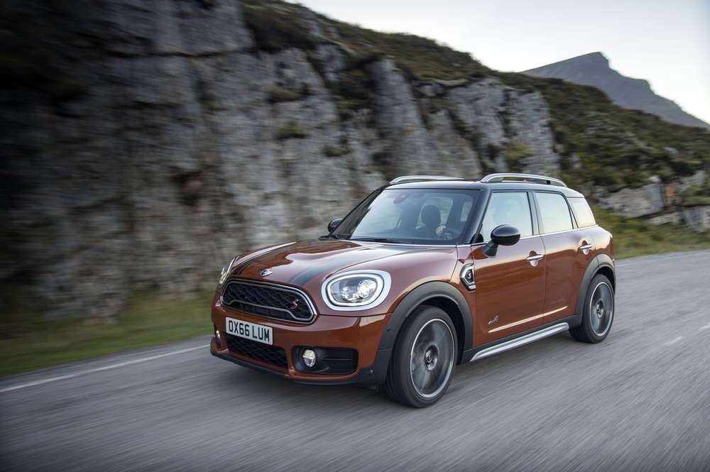 Кроссовер Mini Countryman сменил поколение