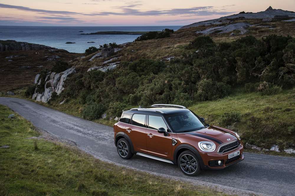 Mini Cooper s e Countryman для путешествий