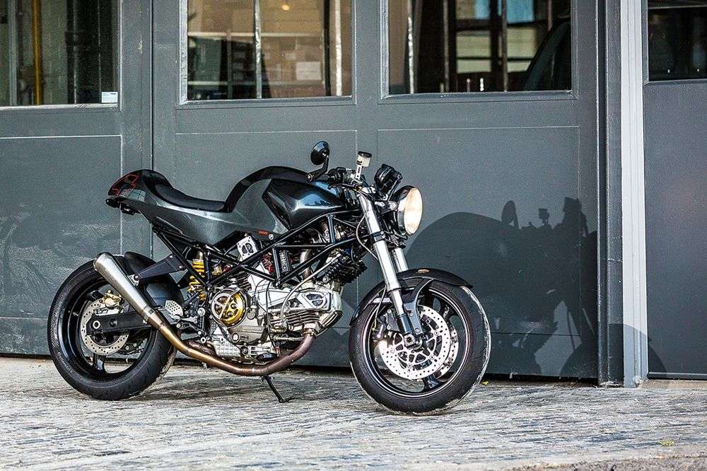 Smokin Motorcycles: кафе рейсер Ducati Monster 4Nol