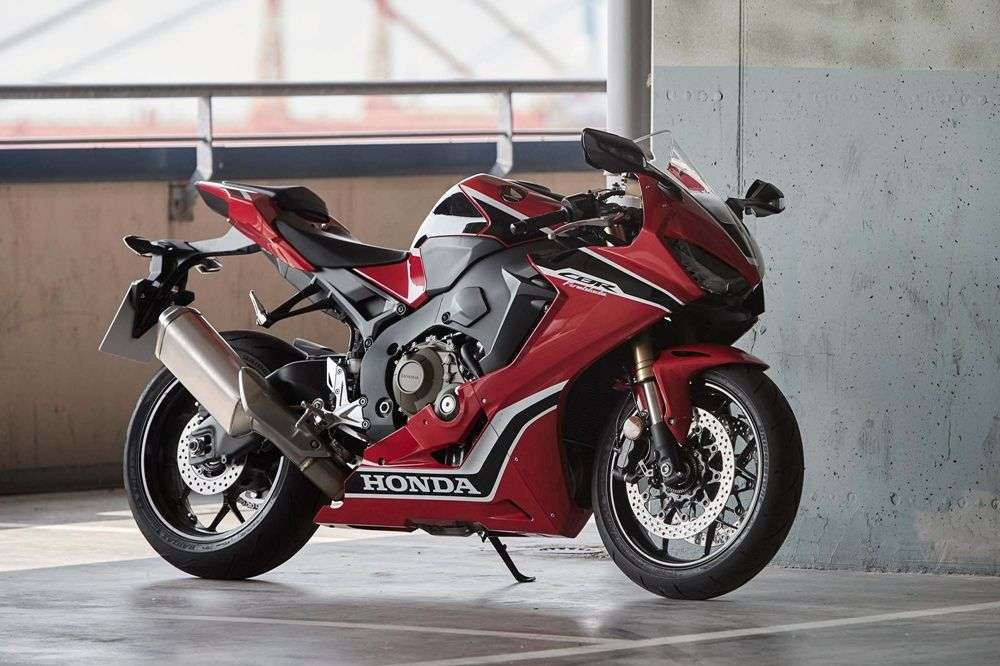 Спортбайк Honda CBR1000RR Fireblade