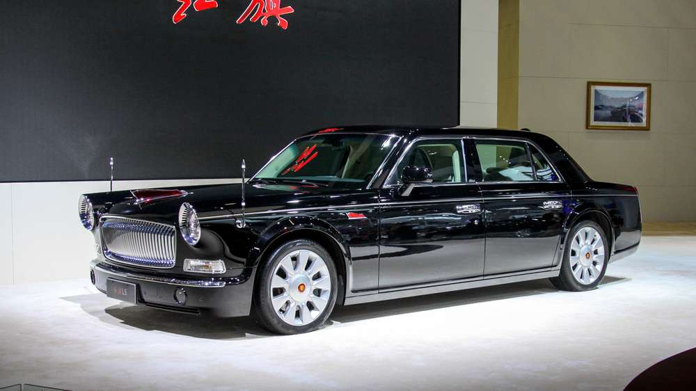 Китайцы сделали самый роскошный автомобиль
