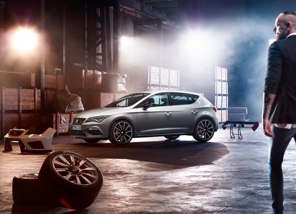 «Заряженный» универсал Seat Leon получил полный привод