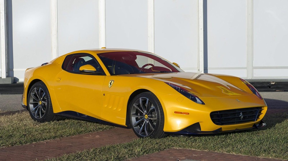 Ferrari представила эксклюзивный суперкар – SP275 RW Competizione