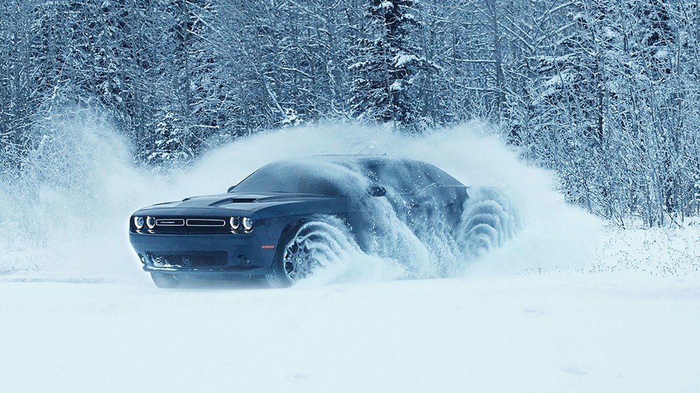 Dodge рассекретил первый в мире масл-кар с полным приводом