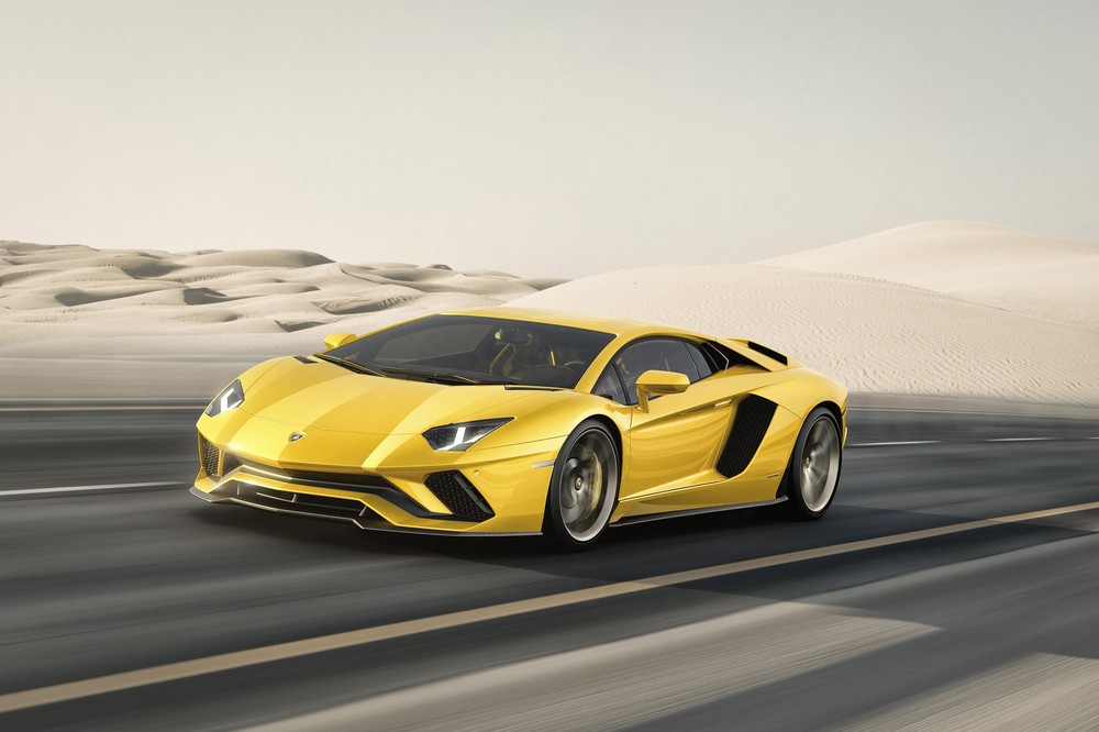 У суперкара Lamborghini Aventador оснастили полноуправляемым шасси