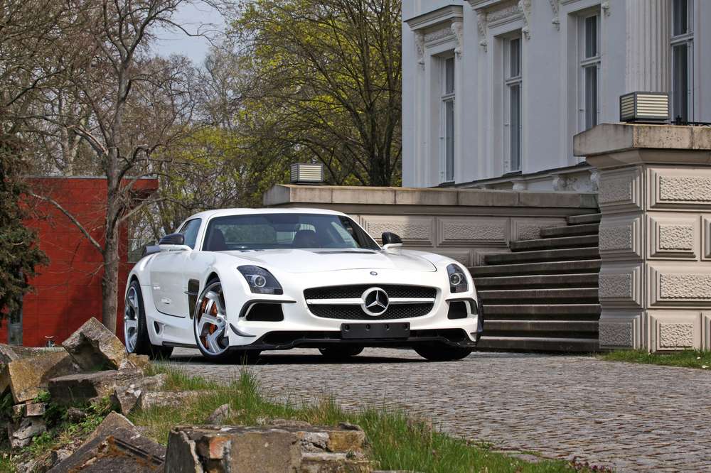 Mercedes-Benz SLS AMG Black оснастили новым обвесом