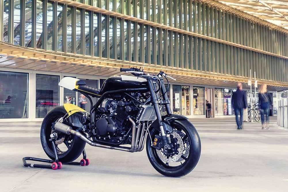Bad Winners: кафефайтер Yamaha FZS600 Fazer The Apex