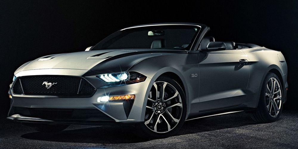 Ford представил рестайлинговую версию кабриолета Mustang