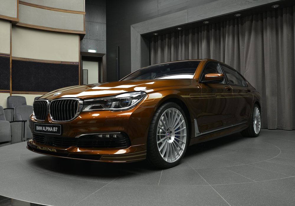 Арабский дилер представил коричневый седан Alpina B7
