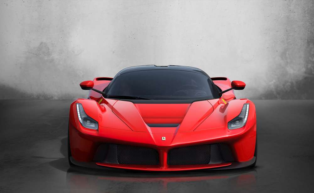 LaFerrari: мощный, стильный, дорогой