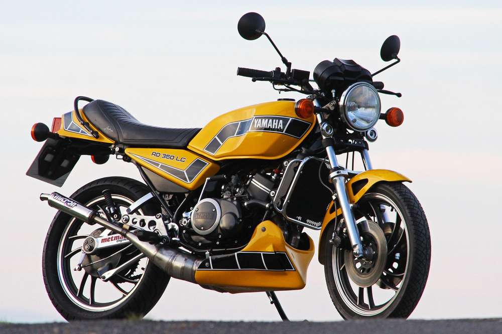 Новая Yamaha RD350LC 1981: хорошо забытая старая