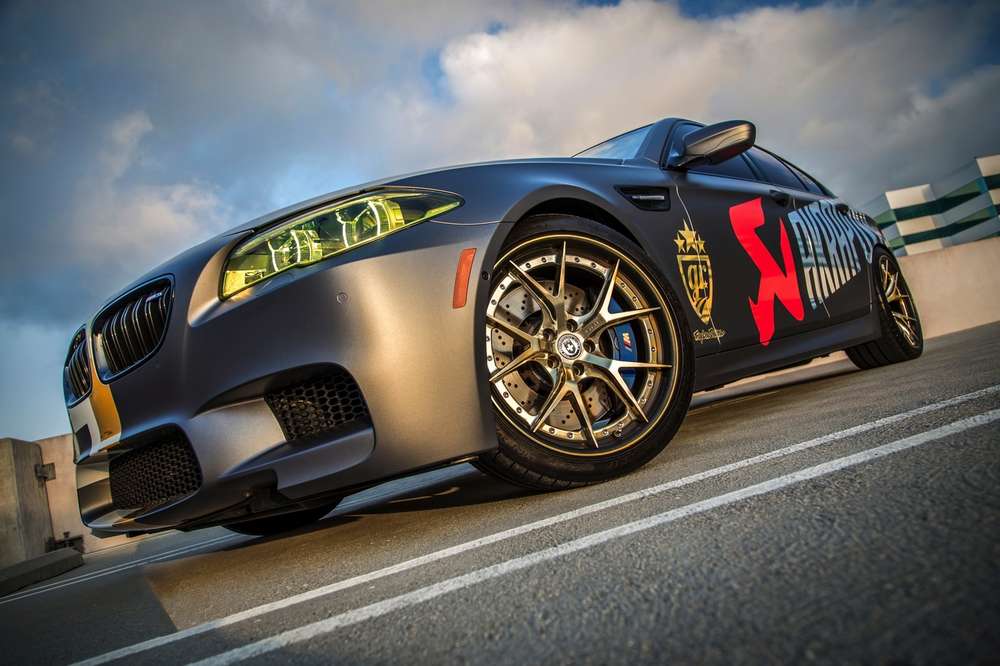 BMW M5 в исполнении мастеров из Akrapovic