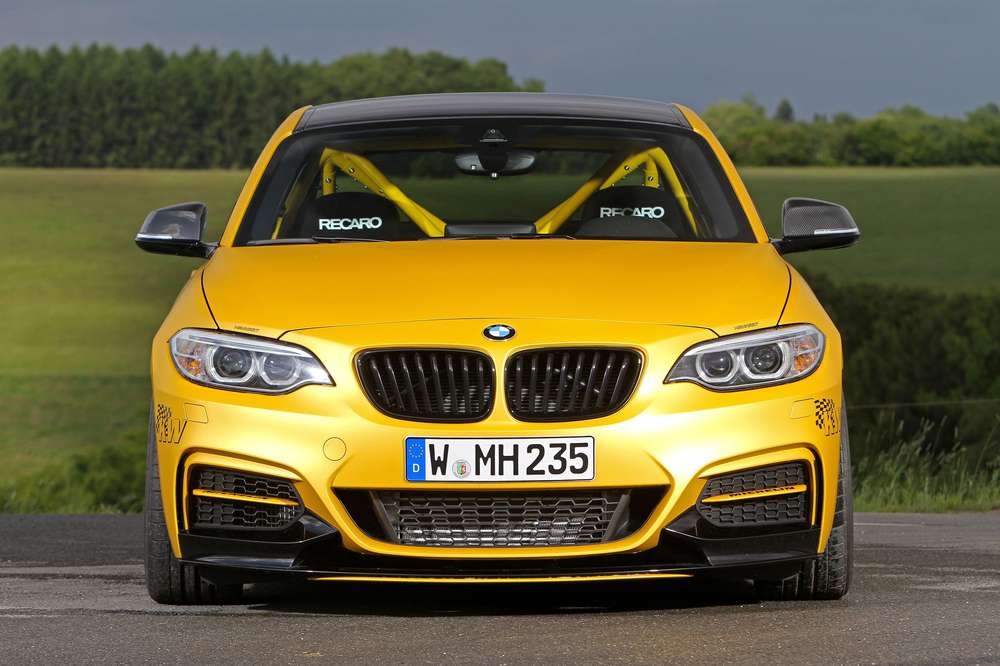 В Manhart сделали гоночный BMW M235i Coupe