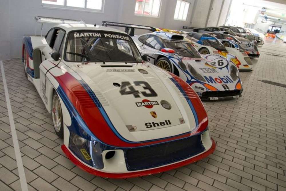 Штутгарский автосклад Porsche