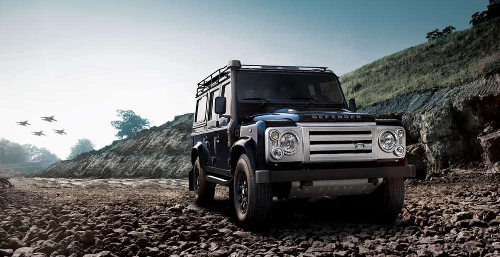 Land Rover показал Defender для российского рынка