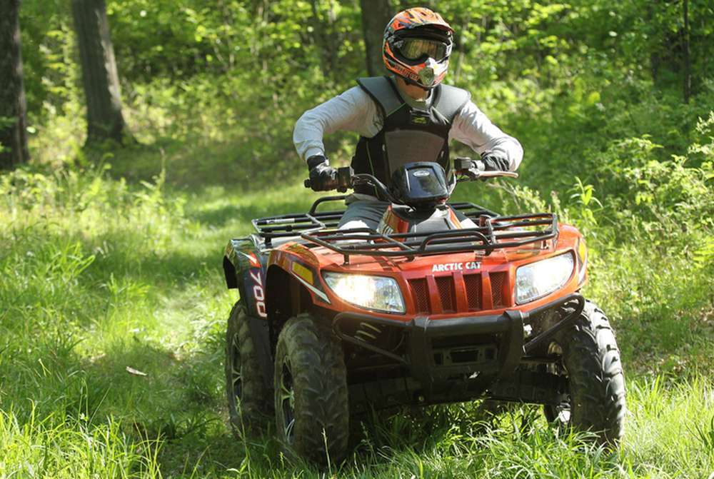 Arctic Cat 700 XT – квадроцикл для экономных