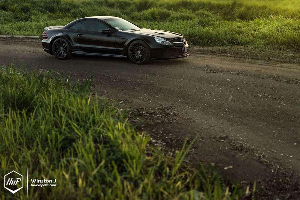 Mercedes-Benz SL Black Edition от Prior Design