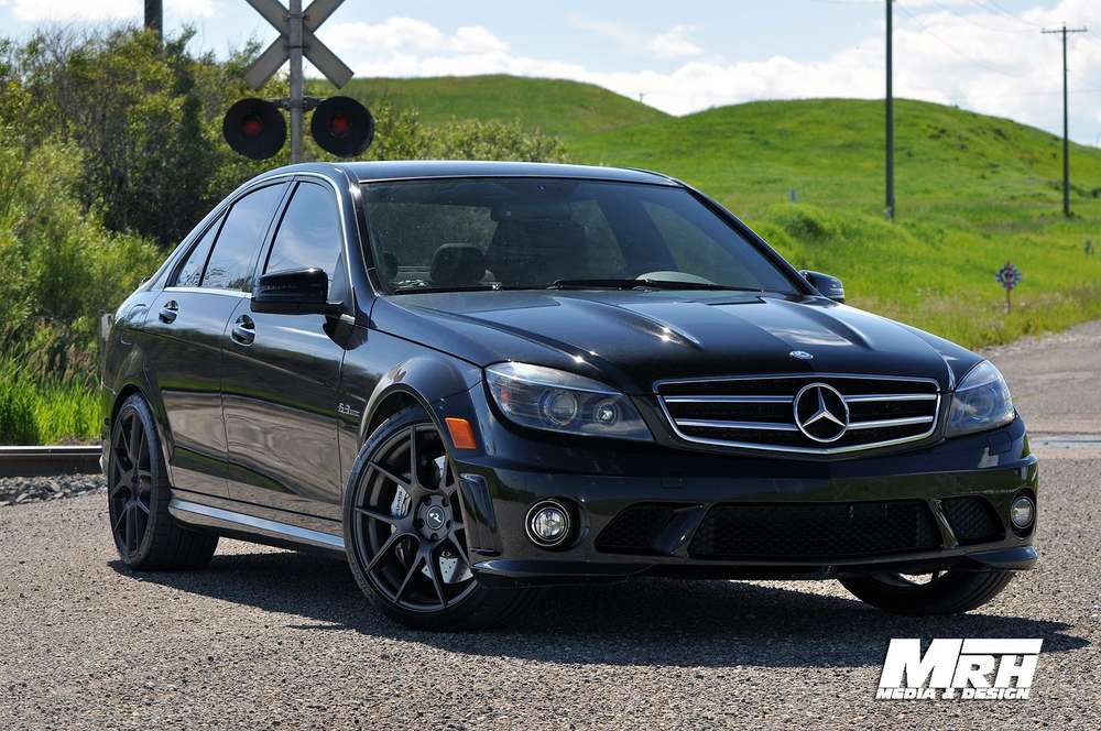 Mode Carbon доработали Mercedes-Benz C63 AMG