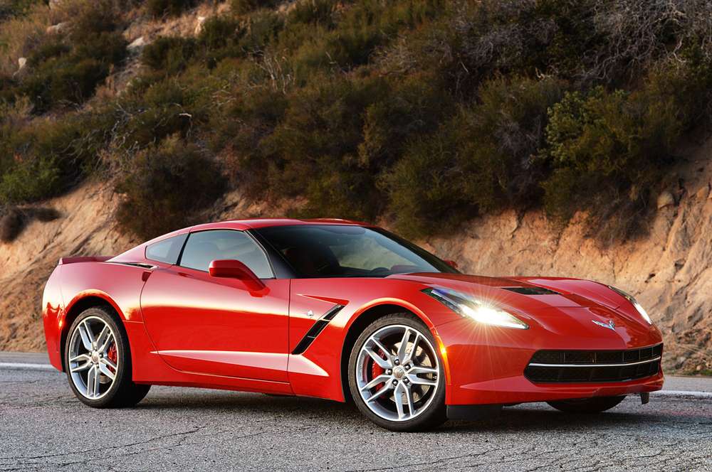 Chevrolet Corvette Stingray: электрический скат на российских дорогах