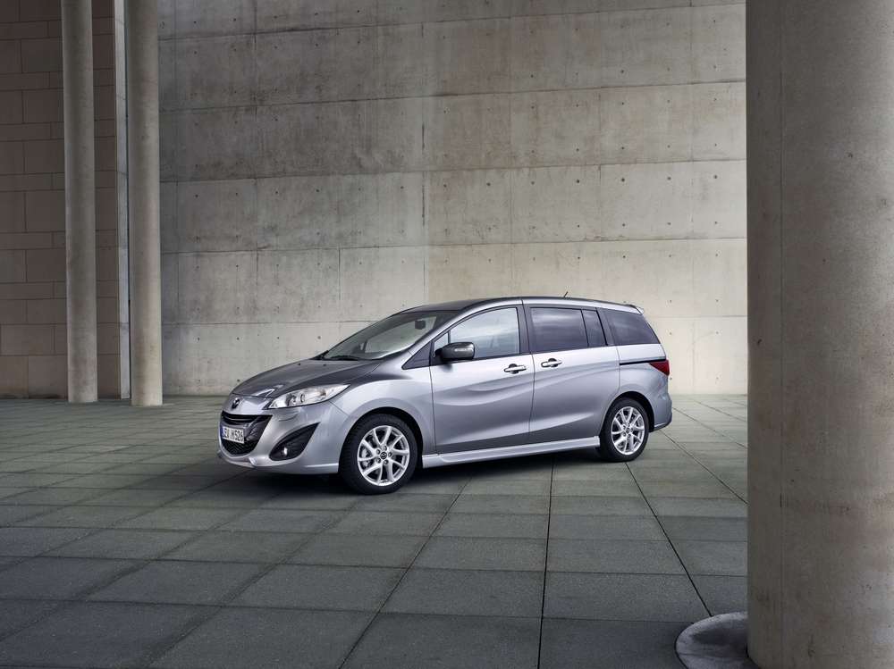 Mazda5 – большой семейный минивэн